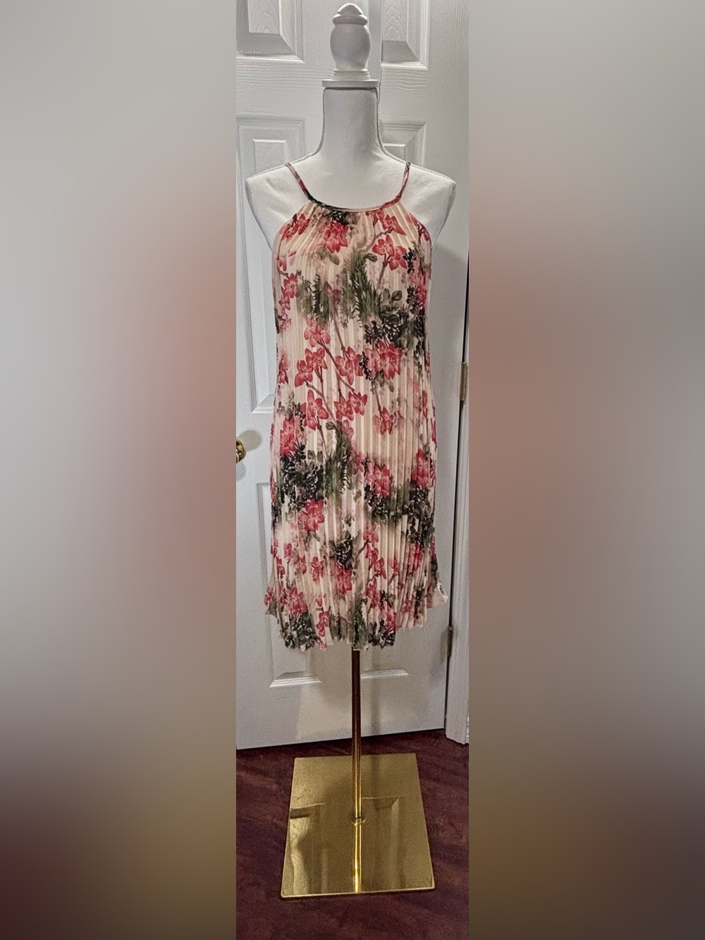 NWOT Ellames Floral Pleated Chiffon Halter Spaghetti Strap SwingDress Sz S